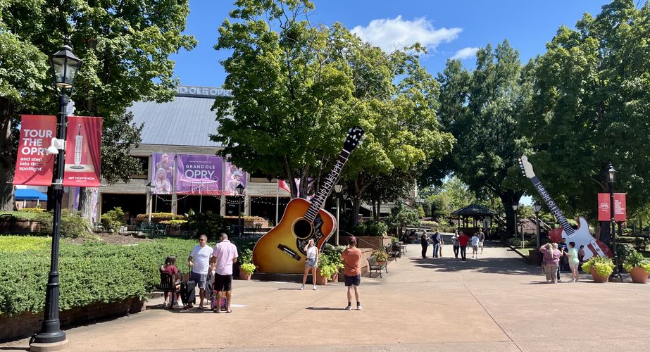 Deep South 28 Deep South 28